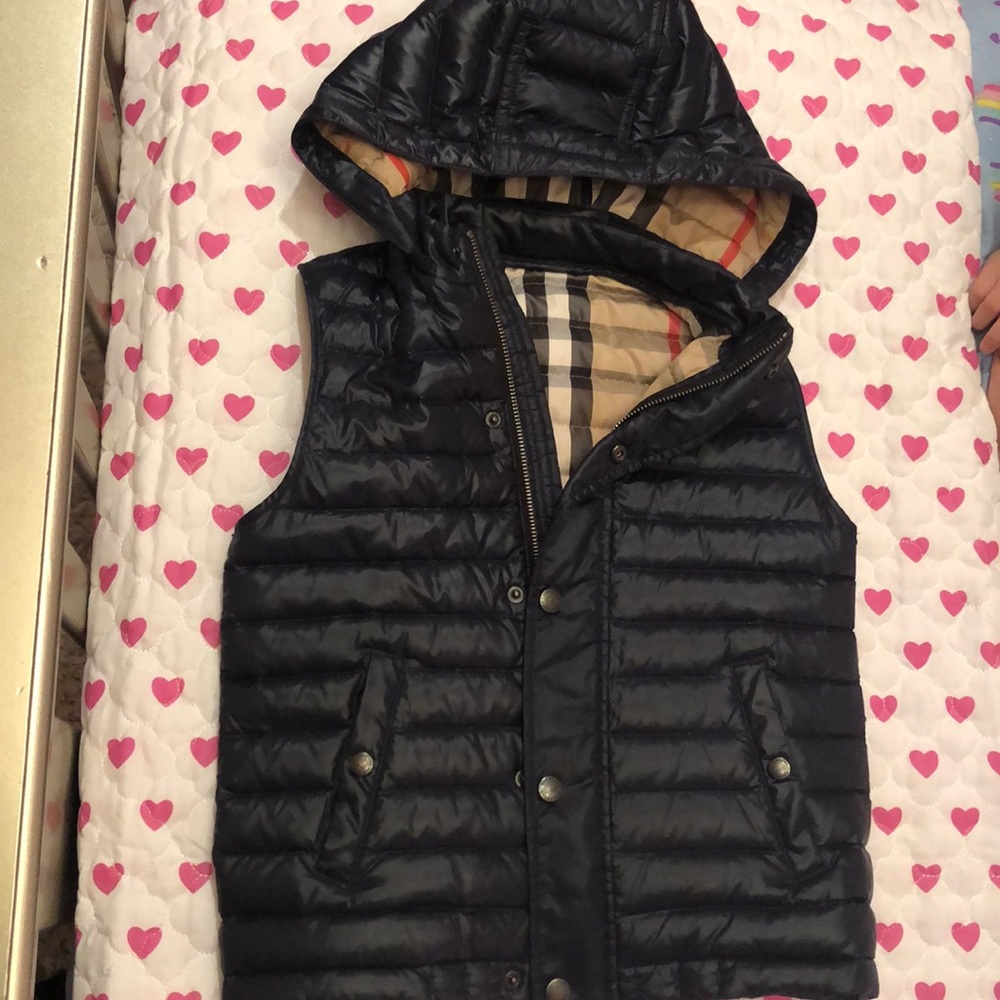 Boys Burberry vest size 10y